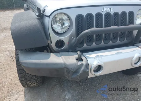 2014 Jeep Wrangler Unlimited Sahara из США, поврежденный, VIN 1C4BJWEGXEL220198